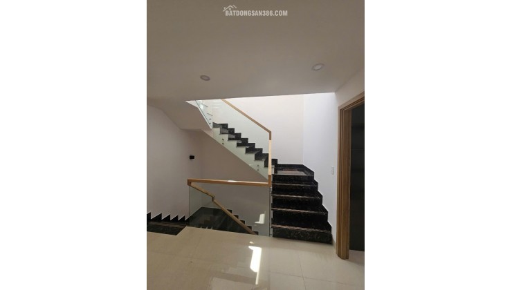 Nhà đất cho thuê Elite Life  270m2, 3PN 4WC, Long Hậu, Cần Giuộc, Long An