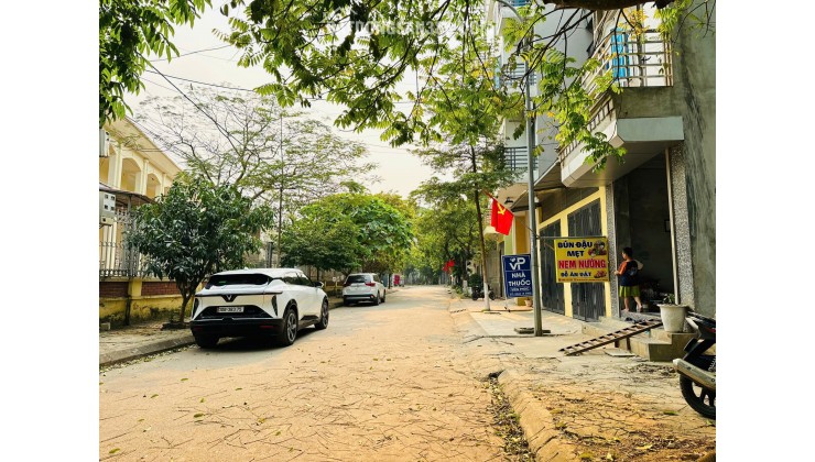 HOT-ĐẤT HOÀ LẠC cách đại lộ Thăng Long và ga Metro 5-100m 0332861467