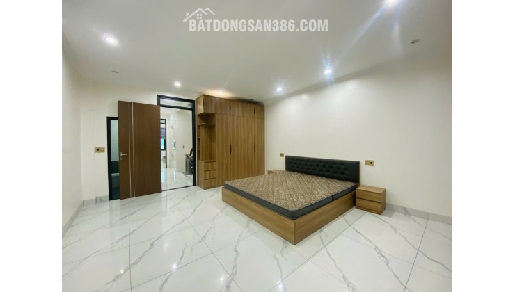 CHO THUÊ NHÀ 6 PHÒNG NGỦ CÓ THANG MÁY SẴN ĐỒ VÕ CƯỜNG