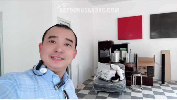 BIỆT THỰ CHDV CAO CẤP,  GẦN BỜ KÊNH THAM LƯƠNG, DT 320M2, 4 TẦNG GIÁ 39 TỶ.