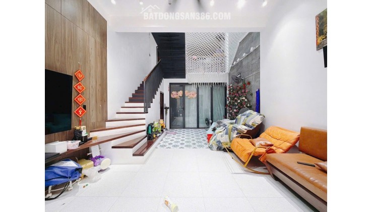 Quận 7 – Lâm Văn Bền – Hẻm xe hơi vào tận nhà – Nhà 4 tầng – 5x20m - 12Tỷ Nhỉnh