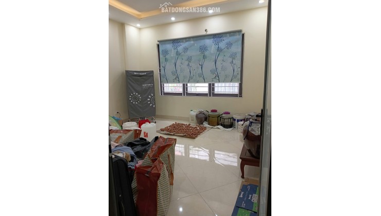 Hàng hiếm phố Ái Mộ - Long Biên - HN.