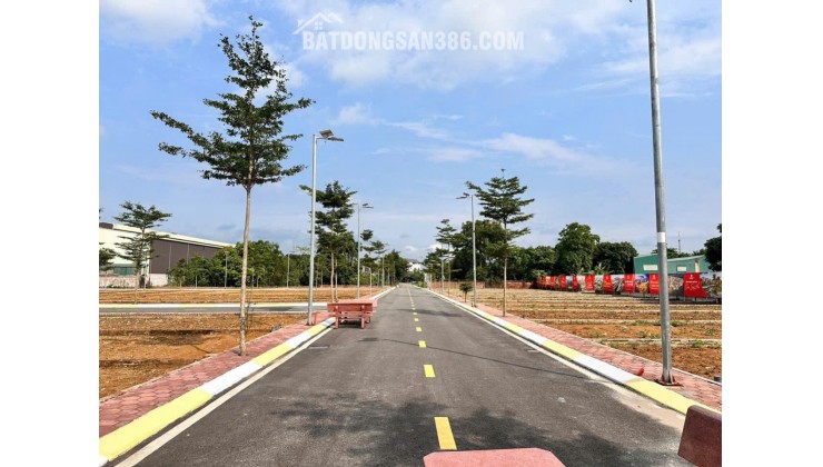 CHÍNH CHỦ CẮT LỖ 300TR CẦN BÁN NHANH LÔ ĐẤT 100M2 Ở PHÚ CÁT, CÁCH ĐẠI HỌC QUỐC GIA 500M.
