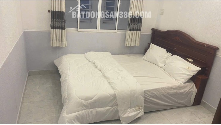 BÁN NHÀ 5 TẦNG NGAY BỆNH VIỆN HOÀN MỸ - (NGANG 3M2 X 12M) - 6TỶ6. LH:0931222249.
