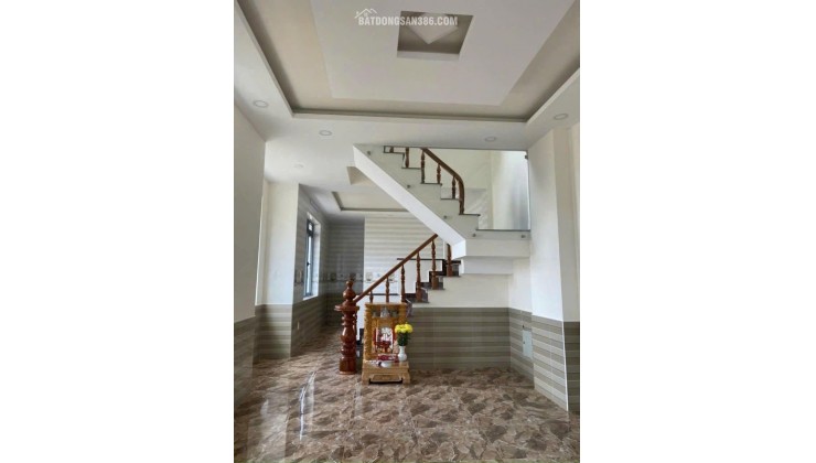Cho thuê villa 5 phòng ngủ đường Mê Linh phường 9 Đà Lạt giá 17 triệu