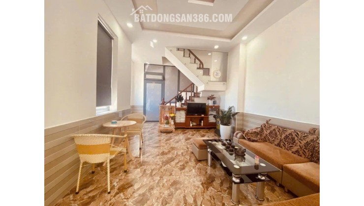 Cho thuê villa 5 phòng ngủ đường Mê Linh phường 9 Đà Lạt giá 17 triệu