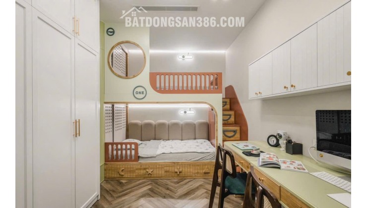 Bán căn 3PN tầng đẹp 95m2 View thoáng nhà mới đẹp giá bán 10 tỷ tại Times city