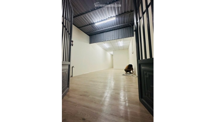 BÁN NHÀ GẦN SÂN BANH THẠNH XUÂN 25 Q12, DT 70M2 SHC CHỈ 1.040 TỶ. LH:NAM.0963677706.