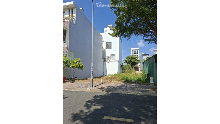 Cần bán nhanh đất nền dự án Mipeco Nha Trang 8,6 tỷ nay hạ chỉ còn 8tỷ - DT: 90m2 - lh: 0905724084