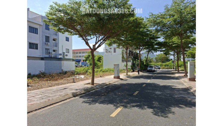 Cần bán nhanh đất nền dự án Mipeco Nha Trang 8,6 tỷ nay hạ chỉ còn 8tỷ - DT: 90m2 - lh: 0905724084