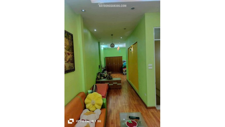 BÁN NHÀ KHU CÁN BỘ Y TẾ TẠI PHỐ NÚI TRÚC, XÂY KIÊN CỐ DIỆN TÍCH 40M X 4 TẦNG, 100 RA ĐƯỜNG OTO TRÁNH.