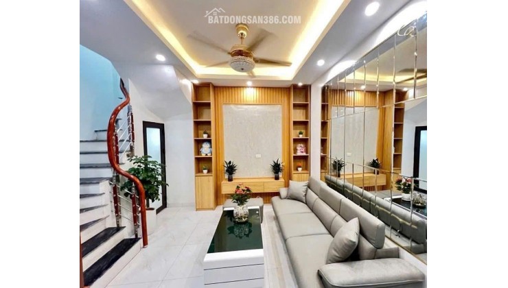 NHÀ NHỎ XINH - 5 TẦNG ĐỦ CÔNG NĂNG SỬ DỤNG - MẶT TIỀN ĐẸP - GẦN Ô TÔ - VIEW THOÁNG TRƯỚC MẶT - SỔ ĐỎ ĐẸP
