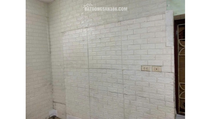 CHÍNH CHỦ CHO THUÊ TẦNG 1 KHU TẬP THỂ C2 VŨ NGỌC PHAN - PHƯỜNG LÁNG HẠ CŨ ( Phường Láng mới) - ĐỐNG ĐA - HÀ NỘI