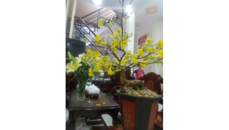 Cần bán nhà chính chủ, vị trí TT Thủ Đức, gần trường học, BV  0969128268