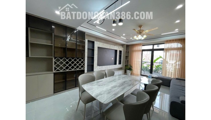 HÓT CHỦ DI CƯ NƯỚC NGOÀI BÁN GẤP NHÀ LONG BIÊN