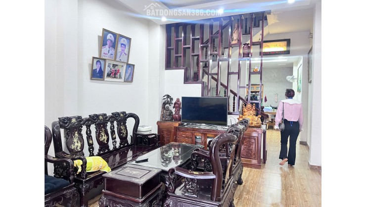 BÁN NHÀ 4 TẦNG MẶT TIỀN MẠC ĐĨNH CHI – GIÁ 15 TỶ

 - Diện tích: 75m²- Ngang: 4 m -  Giá bán: 15tỷ -     Lh : 0905724084 Ngoc Bich Land