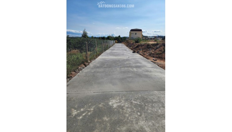 . Hàng đầu tư đẹp, 810m2 đã tách 9 thửa, hoa hồng cao cho môi giới