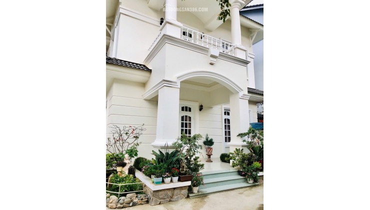 CHO THUÊ VILLA 8 PHÒNG NGỦ ĐƯỜNG HÙNG VƯƠNG ĐÀ LẠT