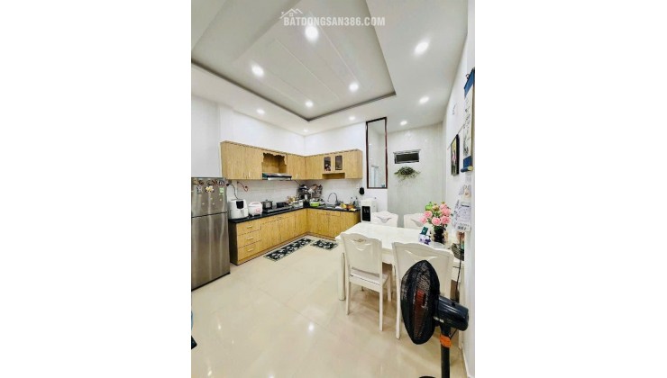BÁN NHÀ QL 13 GẦN VẠN PHÚC CITY - DT 52M2 (4 TẦNG) - SẴN SỔ HỒNG - 7.5 TỶ TL. LH:0987202882.