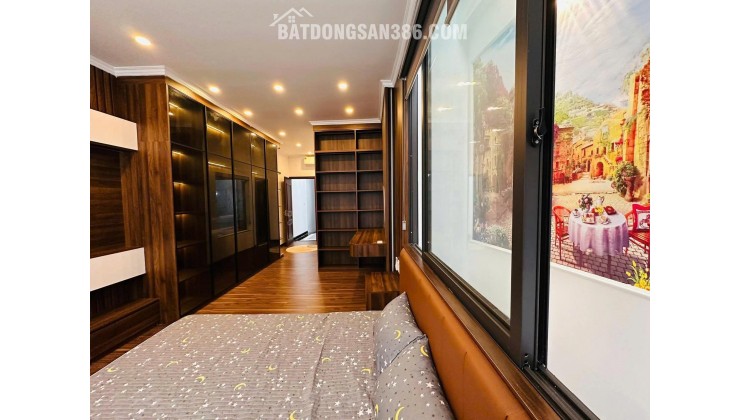  NGAY CẠNH VIN GIẢNG VÕ -  NHÀ SIÊU ĐẸP - THIẾT KẾ ĐẲNG CẤP - SIÊU THOÁNG -  6 TẦNG THANG MÁY - FULL NỘI THẤT XỊN SÒ 