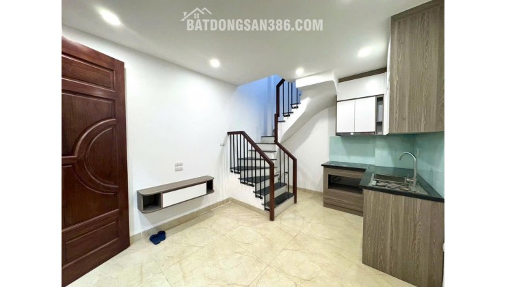 Hàng hiếm! Nhỉnh 5 tỷ có ngay nhà phố ĐỘI CẤN, BA ĐÌNH