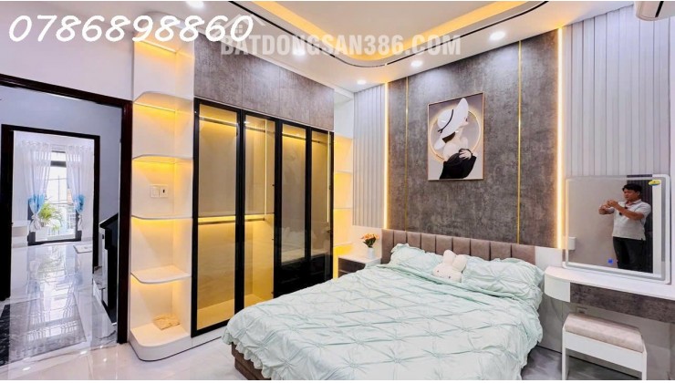 BÁN NHÀ QUẬN 7 – HẺM XE HƠI 4 CHỖ