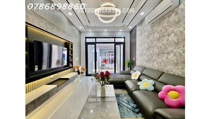 BÁN NHÀ QUẬN 7 – HẺM XE HƠI 4 CHỖ