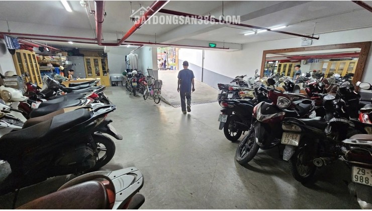 Bán Tòa Nhà VP Mặt Phố Nguyễn Văn Cừ, Long Biên  160m2 MT9m 10 Tầng 3 Thoáng 135 tỷ