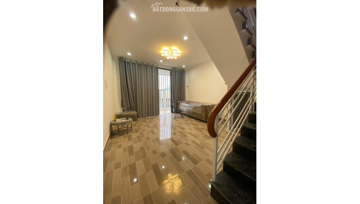 Bán nhà giá rẽ, mới xây 1 trệt 1 lầu, ngay trung tâm Đà Lạt