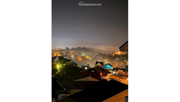 Cần bán đất đẹp trung tâm lõi Đà Lạt, ngay sát khu trung tâm Phan Đình Phùng, chợ Ngô Quyền, view săn mây đón bình minh đẹp nhất thế giới.