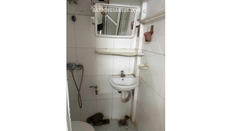 CẦN CHO THUÊ PHÒNG TẦNG 4 TẠI PHỐ CHỢ KHÂM THIÊN - ĐỐNG ĐA - HÀ NỘI.