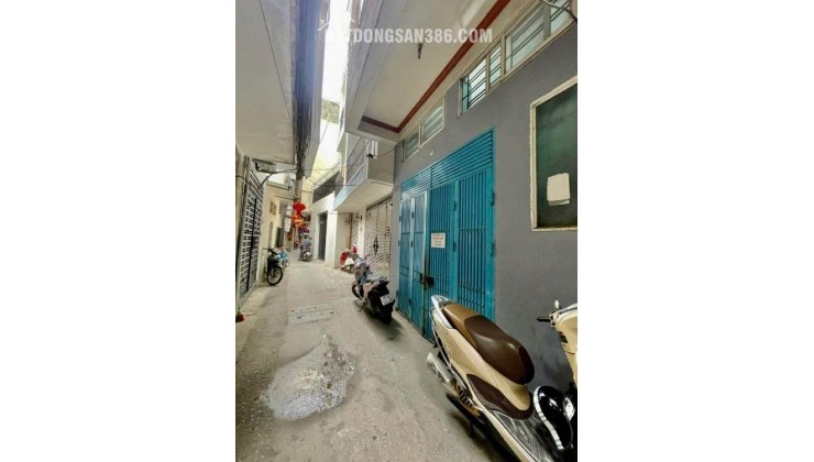 CẦN CHO THUÊ PHÒNG TẦNG 4 TẠI PHỐ CHỢ KHÂM THIÊN - ĐỐNG ĐA - HÀ NỘI.