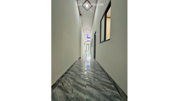 CĂN NHÀ CẤP 4 SÁT ỦY BAN CHÁNH PHÚ HÒA – 165 M2 SHR 1TY 7XX. LH:0868673151.
