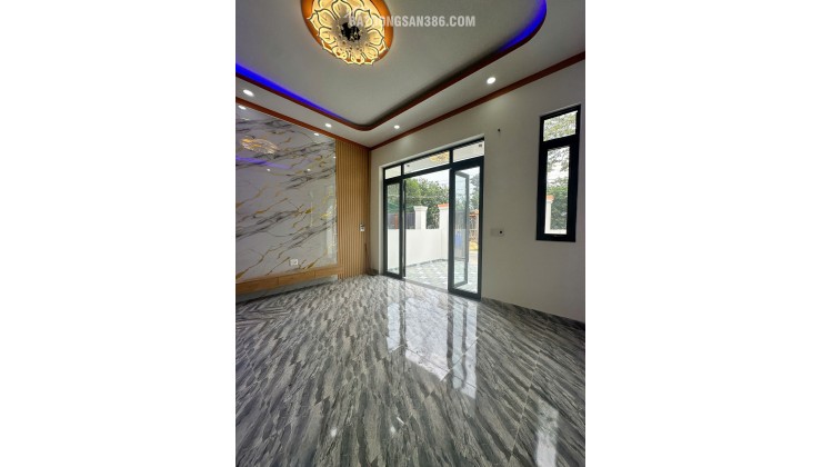 CĂN NHÀ CẤP 4 SÁT ỦY BAN CHÁNH PHÚ HÒA – 165 M2 SHR 1TY 7XX. LH:0868673151.