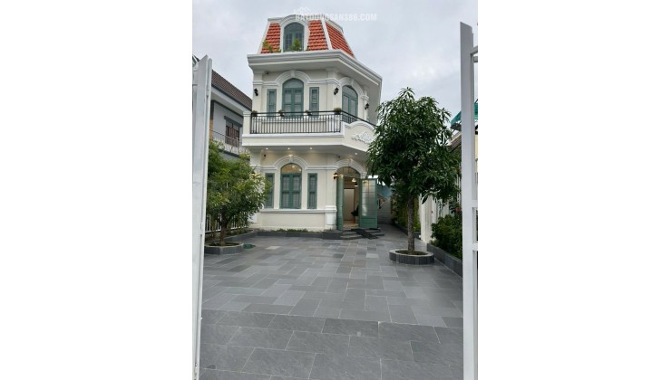 BIỆT THỰ MẶT TIỀN NGUYỄN BÌNH NHÀ BÈ  (7X20) 2 LẦU -  CHỈ 10,8 TỶ - SỔ HỒNG HOÀN CÔNG . ĐANG CHO THUÊ 37TR/ TH