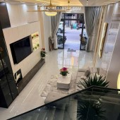 Siêu Phẩm Mặt Tiền Lê Độ 82m2 Nhà 3 Tầng 5 Phòng Ngủ Giá 16.6 Tỷ