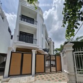 NHÀ PHỐ KIỂU BIỆT THỰ CÓ SÂN VƯỜN TẠI GÒ VẤP - 215M2 CHỈ 17.5 TỶ. LH:0963492727.