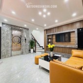  ĐÚNG LÀ HIẾM - MẶT TIỀN RỘNG 4.3M - NGÕ THÔNG 4M 