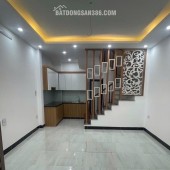  .B.Á.N NHÀ ĐỨC GIANG - MỚI TINH - Ô TÔ ĐỖ CỬA - NHỈNH 7 TỶ! 