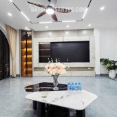  ĐỨC GIANG – NHÀ ĐẸP 5 TẦNG – NGÕ THOÁNG Ô TÔ GẦN – GIÁ CỰC HỢP LÝ TRONG PHÂN KHÚC 