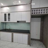 GIẢM SÂU (800TR) - CẦN B.Á.N GẤP - NHÀ DÂN XÂY NGỌC THỤY - NGỌC LÂM - HỒNG TIẾN.