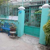 Bán đất tặng nhà C4 khu chợ đêm Hùng Vương - Nha Trang
DT: 131m², ngang 6,3m 
- 
Giá bán : 160tr/m ~ 20 ty