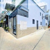  Nhà đẹp – vị trí kinh doanh cực tốt hẻm 1147 Huỳnh Tấn Phát, Quận 7