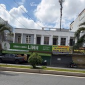 Bán nhà MT đường Phú Thuận , Q7. dt 18x10m 1 lầu . hiện tại xây 4 căn , vị trí vàng KDBB.