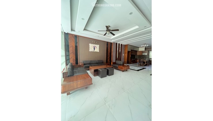 Nhà mặt phố Đồng Thiện – 96m² x 4 tầng, thang máy, full nội thất cao cấp.