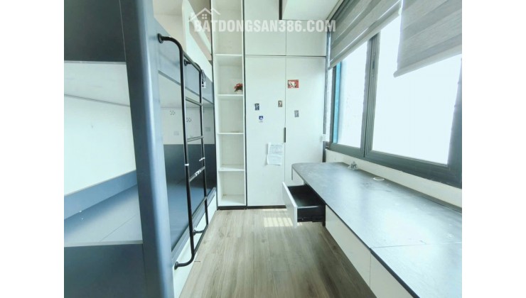 Bán chcc tầng cao trần quý kiên . Dt : 51m2,2pn,1wc giá 5,1 tỷ