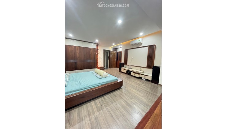 Nhà mặt phố Đồng Thiện – 96m² x 4 tầng, thang máy, full nội thất cao cấp.