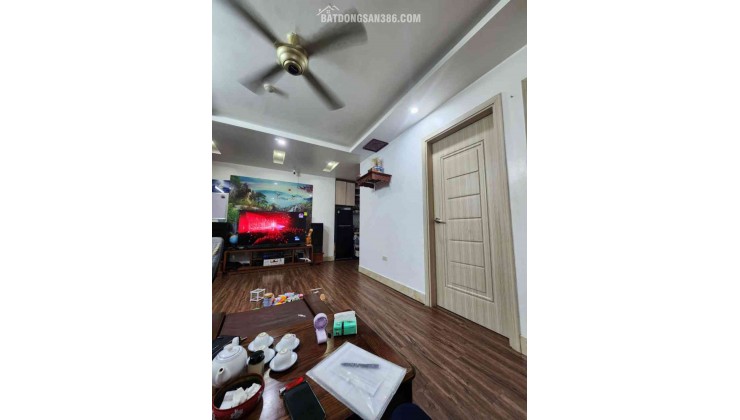 Căn hộ Ruby City  4,2 tỷ 70m sẵn 3 ngủ,sổ đỏ đầy đủ,tầng view đẹp, Long Biên