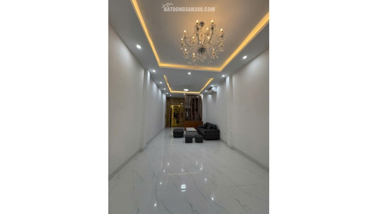 Nguyễn Văn Cừ Long Biên 10 tỷ 50m ô tô qua nhà gần công viên
