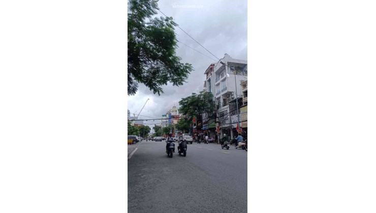 Siêu phẩm nhà mặt phố Tô Hiệu - 123m2 - Vị trí vàng kinh doanh